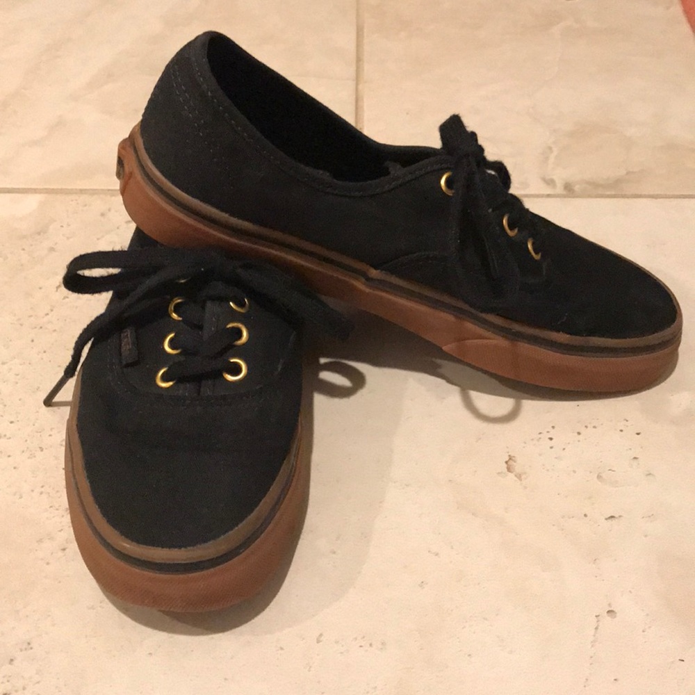 Vans Core Classics Black with Gum Sole Women 7.5